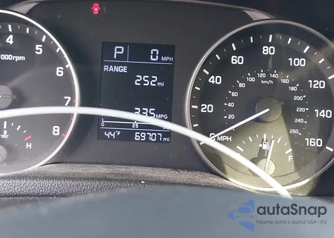 2017 Hyundai Elantra Se z USA, uszkodzony, nr VIN 5NPD84LF0HH174487